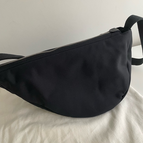 (Sold) THE ROW Black Slouchy Banana Two Bag - Picture 2 of 7